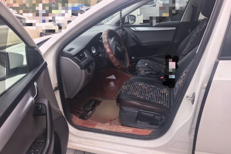 Used Skoda Octavia 2015 1.6L Manual Eado Edition Driver Seat