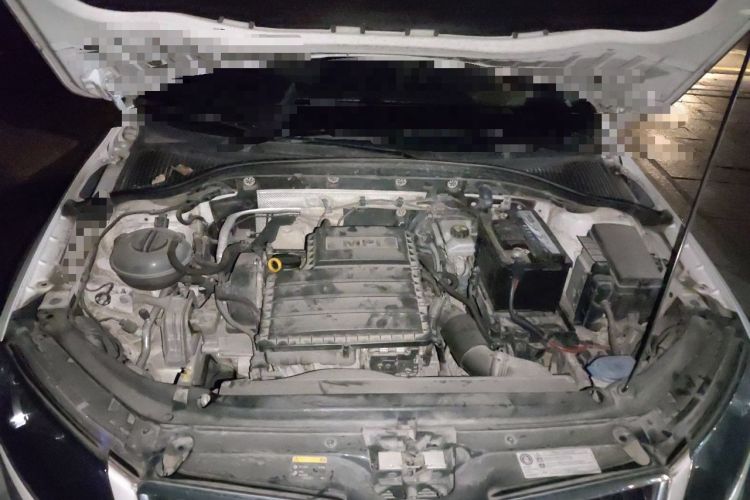 Used Skoda Octavia 2015 1.6L Automatic Eado Edition Engine Bay