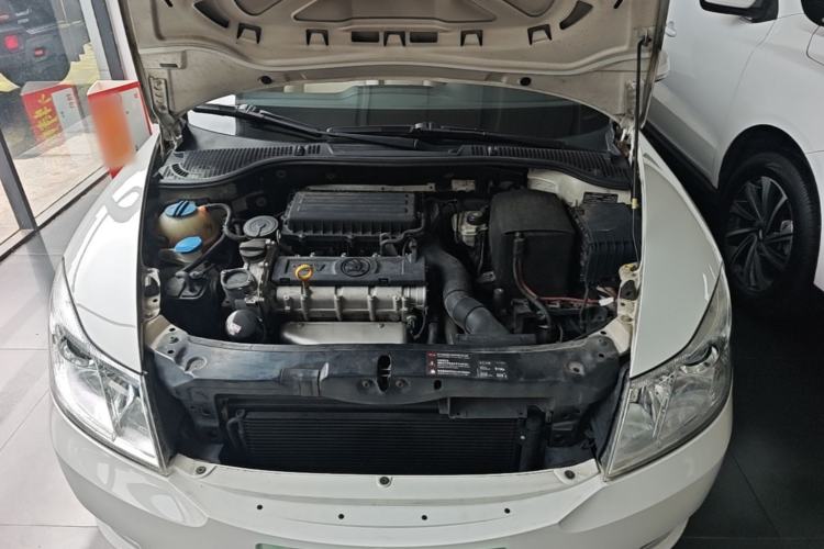 Used Skoda Octavia 2015 Classic Model 1.6L Automatic Yijie Version Engine Bay