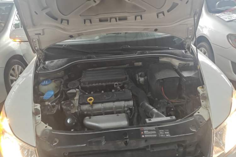 Used Skoda Octavia 2015 Classic Model 1.6L Automatic Yijie Version Engine Bay