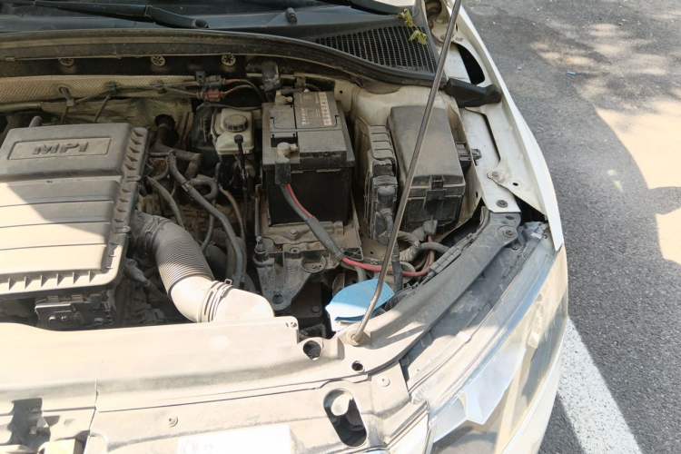Used Skoda Octavia 2015 1.6L Automatic Yijie Edition Engine Bay Left