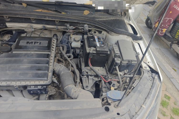 Used Skoda Octavia 2015 1.6L Automatic Yijie Edition Engine Bay Left