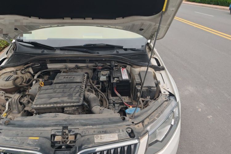 Used Skoda Octavia 2015 1.6L Automatic Yijie Edition Engine Bay Left