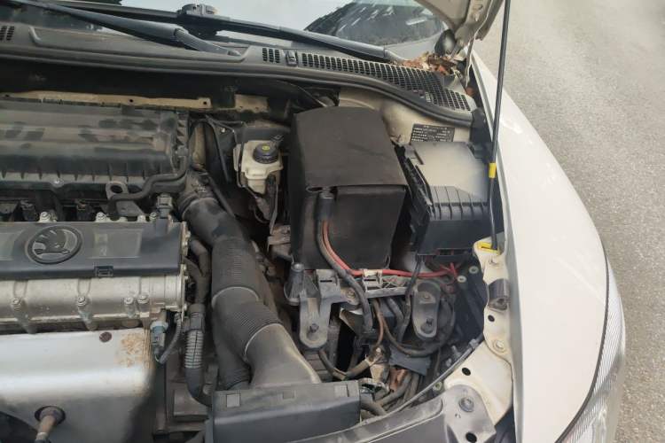 Used Skoda Octavia 2015 Classic Model 1.6L Automatic Yijie Version Engine Bay Left