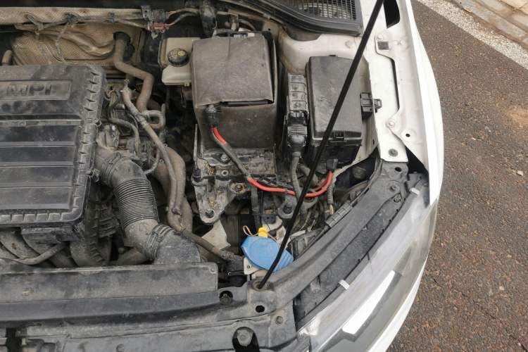 Used Skoda Octavia 2015 1.6L Manual Eado Edition Engine Bay Left