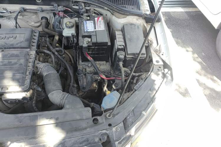 Used Skoda Octavia 2015 1.6L Automatic Yijie Edition Engine Bay Left