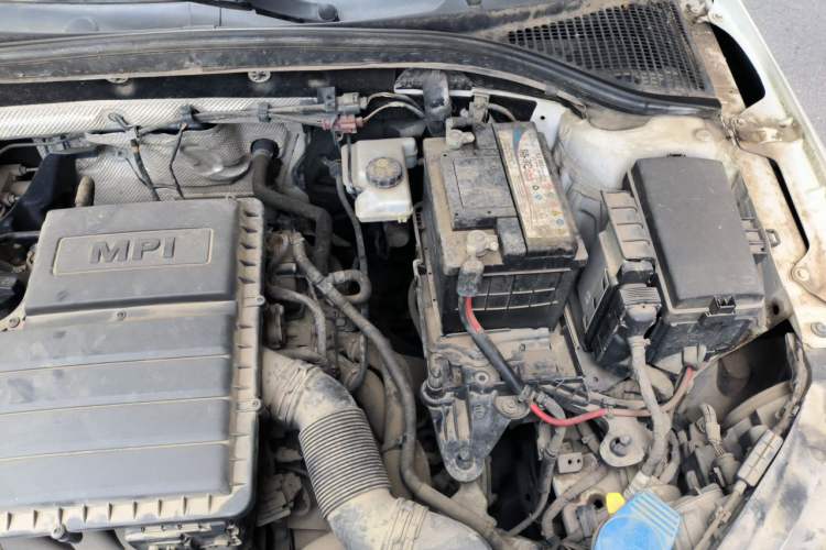 Used Skoda Octavia 2015 1.6L Manual Eado Edition Engine Bay Left