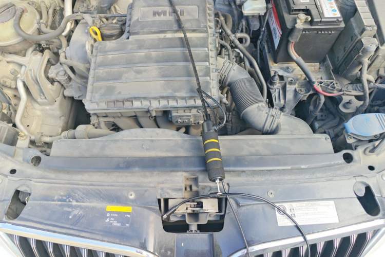 Used Skoda Octavia 2015 1.6L Automatic Yijie Edition Engine Bay