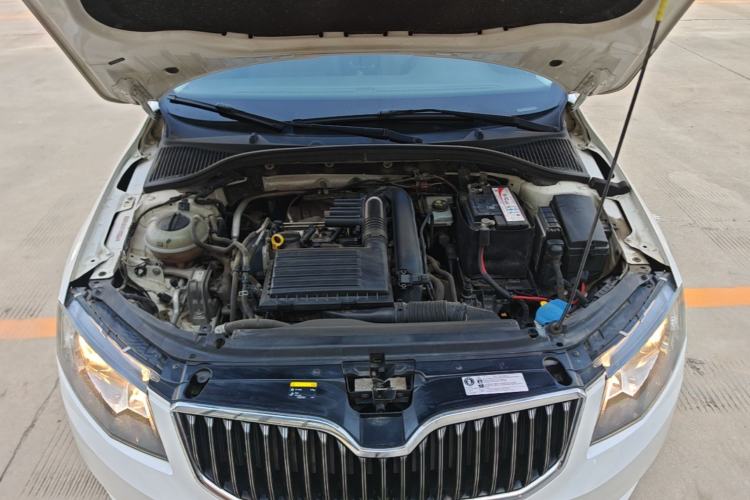 Used Skoda Octavia 2015 1.4TSI DSG Yijun Edition Engine Bay