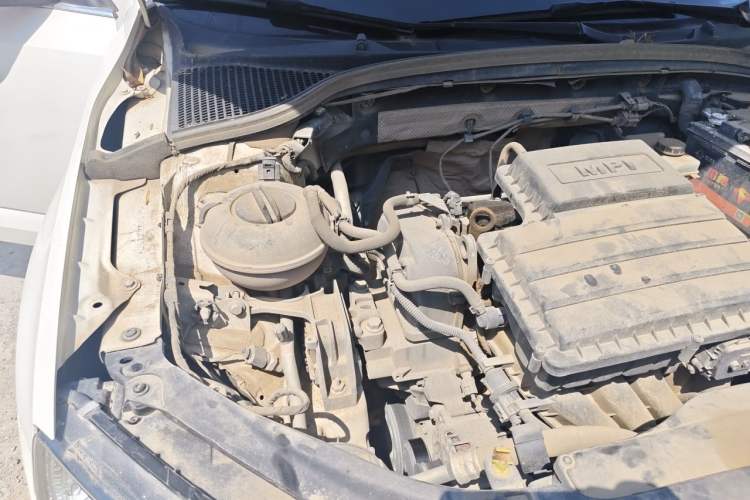 Used Skoda Octavia 2015 1.6L Manual Yijun Edition Engine Bay Right
