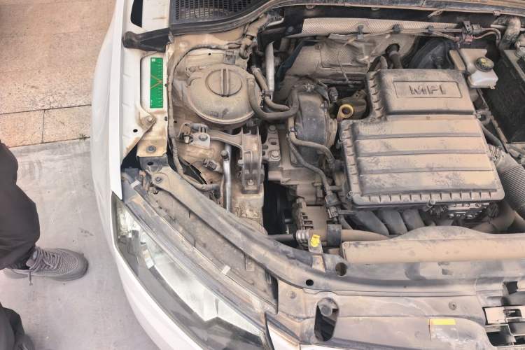 Used Skoda Octavia 2015 1.6L Manual Eado Edition Engine Bay Right