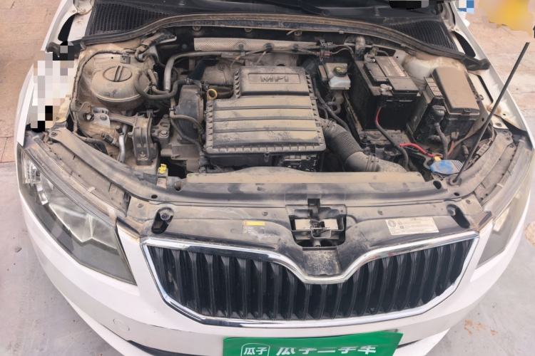 Used Skoda Octavia 2015 1.6L Manual Eado Edition Engine Bay