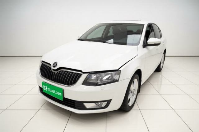 Skoda Octavia 2015 1.6L Automatic Eado Edition usado