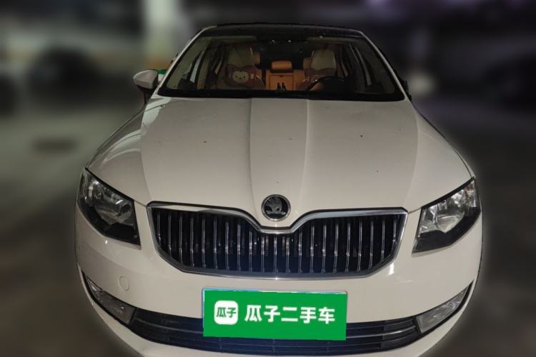Used Skoda Octavia 2015 1.6L Automatic Yijun Edition Front