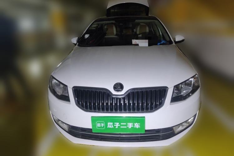 Used Skoda Octavia 2015 1.6L Manual Yijun Edition Front