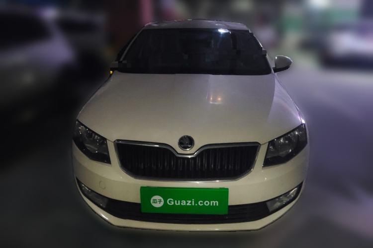 Used Skoda Octavia 2015 1.6L Automatic Eado Edition Front