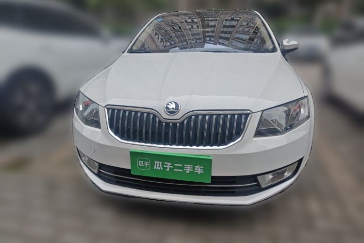 Used Skoda Octavia 2015 1.6L Manual Yijun Edition Front