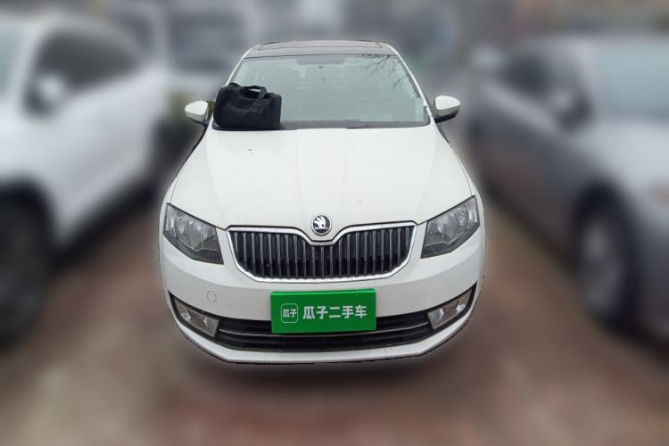 Used Skoda Octavia 2015 1.6L Automatic Yijun Edition Front
