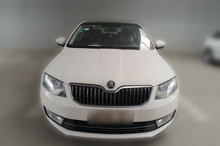 Used Skoda Octavia 2015 1.6L Automatic Yijun Edition Front