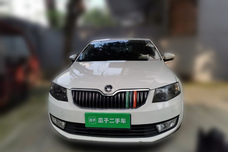 Used Skoda Octavia 2015 1.6L Automatic Yijie Edition Front