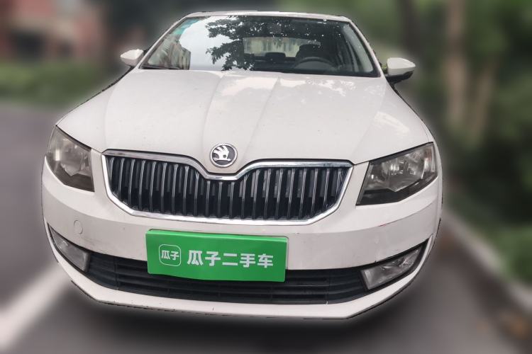Used Skoda Octavia 2015 1.6L Automatic Yijie Edition Front