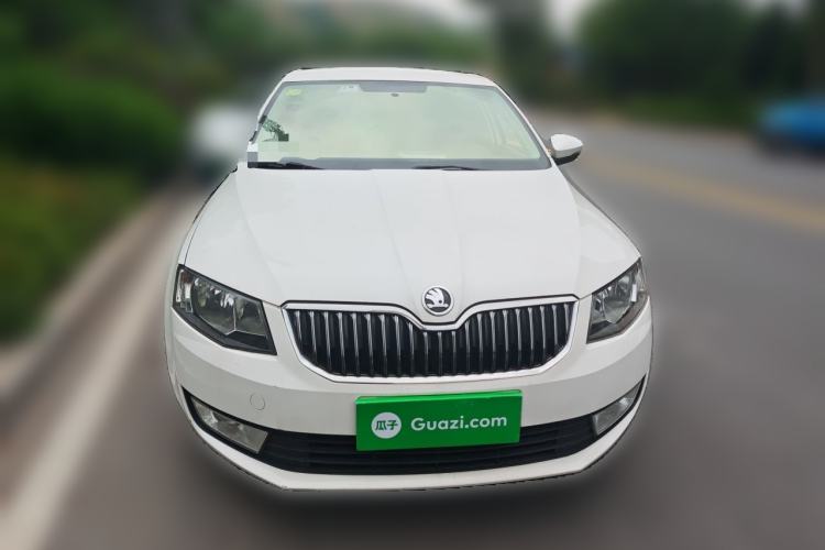 Used Skoda Octavia 2015 1.6L Automatic Yijie Edition Front