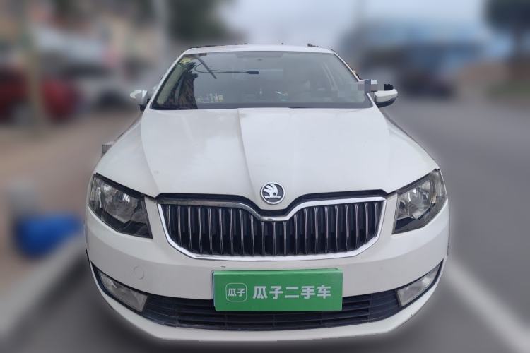 Used Skoda Octavia 2015 1.6L Automatic Eado Edition Front