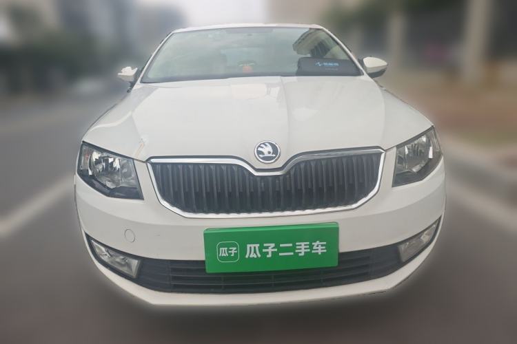 Used Skoda Octavia 2015 1.6L Automatic Eado Edition Front