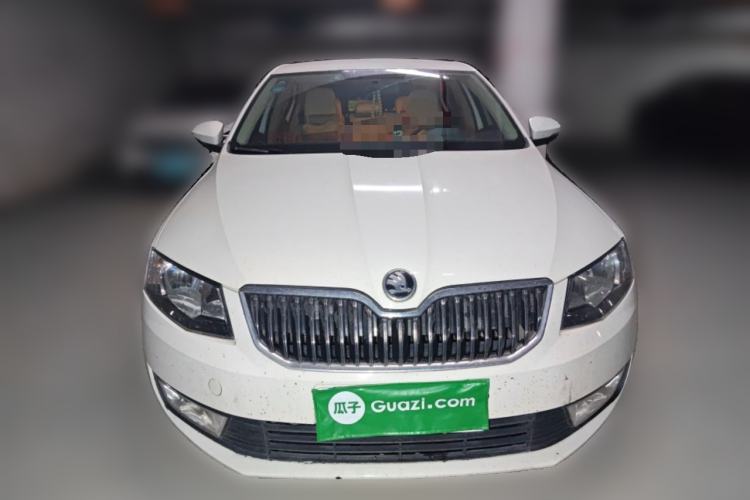 Used Skoda Octavia 2015 1.6L Manual Yijie Edition Front