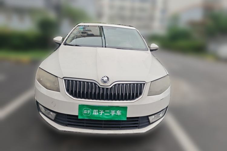 Used Skoda Octavia 2015 1.6L Automatic Yijie Edition Front