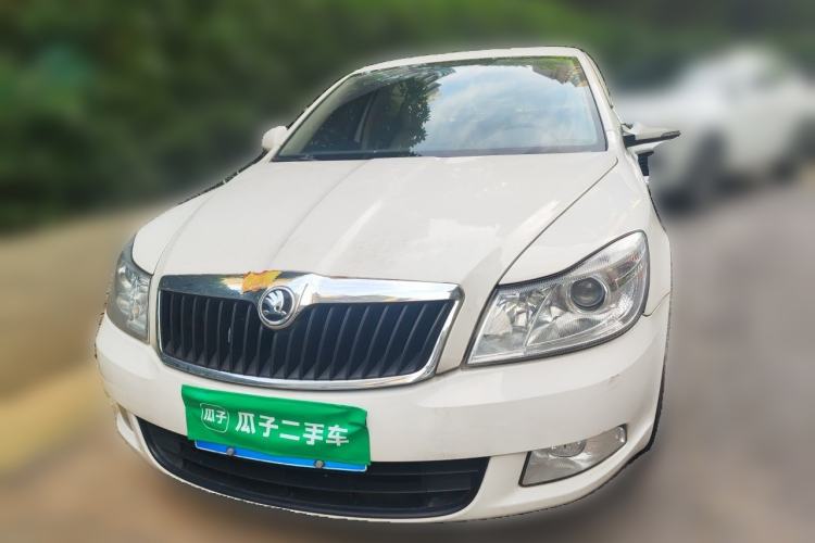 Used Skoda Octavia 2015 Classic Model 1.6L Automatic Yijie Version Front