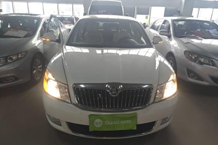 Used Skoda Octavia 2015 Classic Model 1.6L Automatic Yijie Version Front
