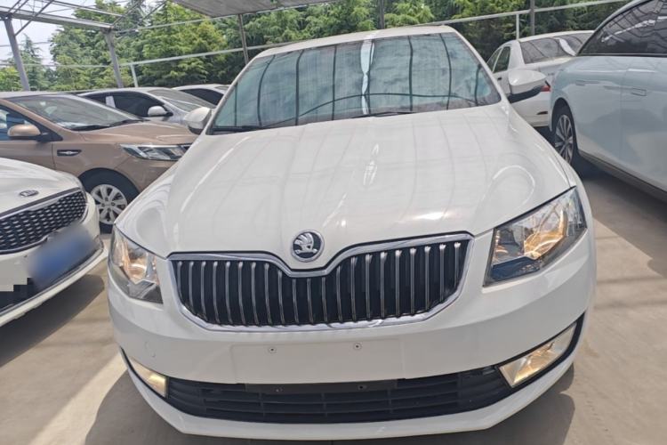 Used Skoda Octavia 2015 1.6L Automatic Yijie Edition Front