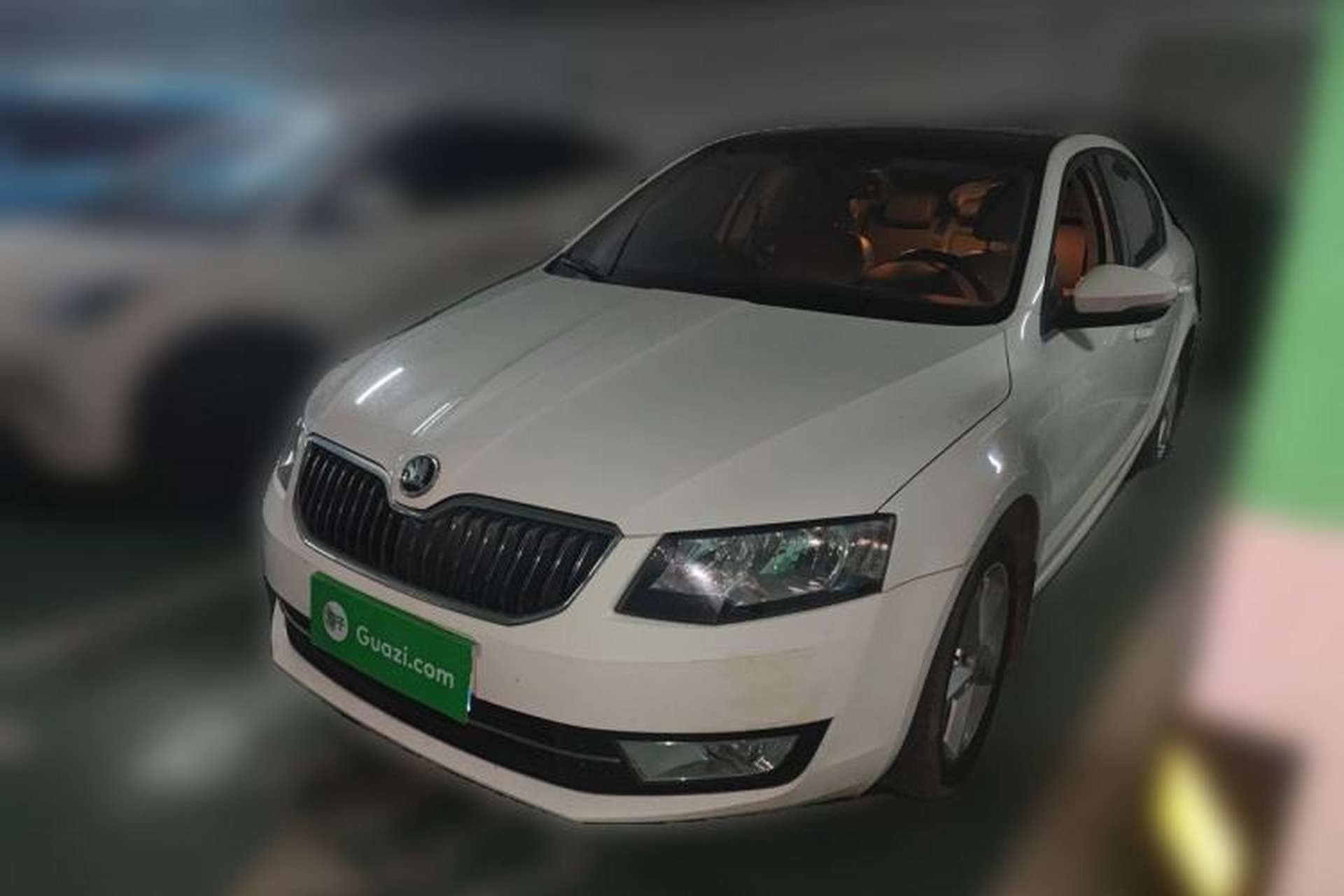 Used Skoda Octavia 2015 1.6L Automatic Yijun Edition Front Left 45 Deg