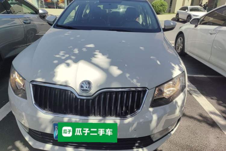 Used Skoda Octavia 2015 1.6L Automatic Yijie Edition Front