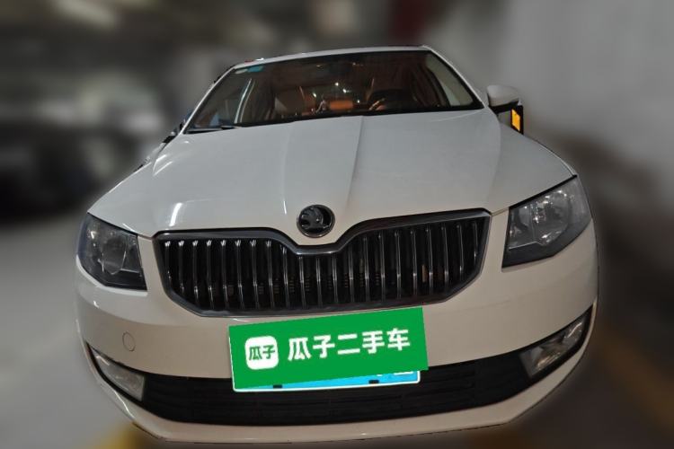 Used Skoda Octavia 2015 1.6L Automatic Yijie Edition Front