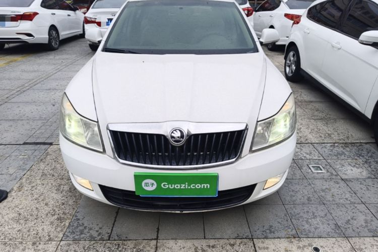 Used Skoda Octavia 2015 Classic Model 1.6L Automatic Yijie Version Front