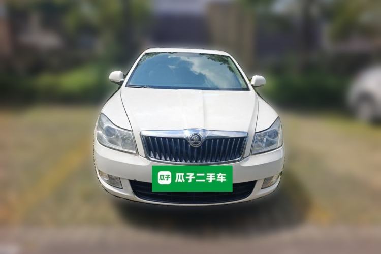 Used Skoda Octavia 2015 Classic Model 1.6L Automatic Yijie Version Front
