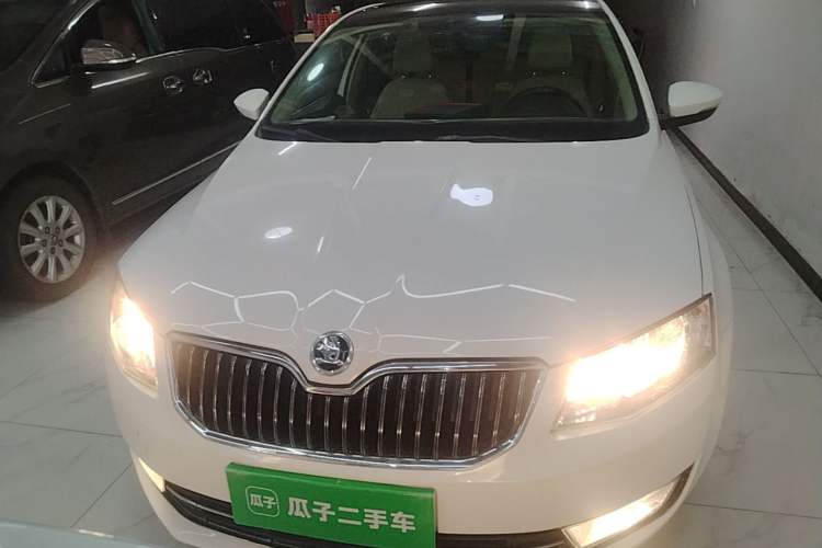 Used Skoda Octavia 2015 1.6L Automatic Yijun Edition Front