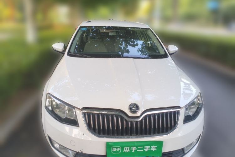 Used Skoda Octavia 2015 1.6L Automatic Yijie Edition Front