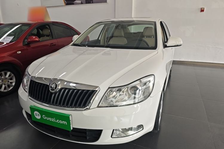 Used Skoda Octavia 2015 Classic Model 1.6L Automatic Yijie Version Front