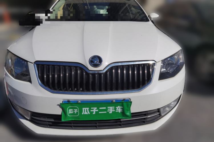 Used Skoda Octavia 2015 1.6L Automatic Yijun Edition Front