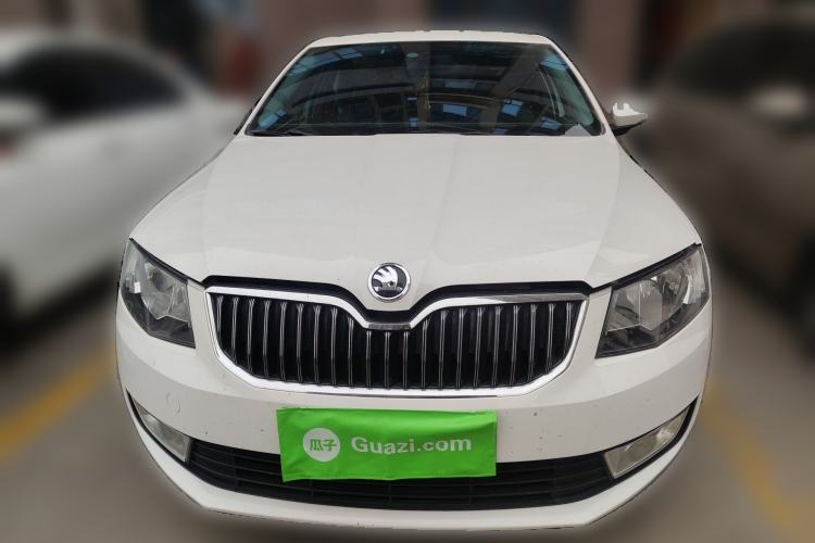 Used Skoda Octavia 2015 1.6L Automatic Yijie Edition Front