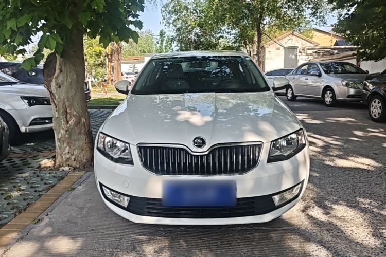 Used Skoda Octavia 2015 1.6L Manual Yijie Edition Front