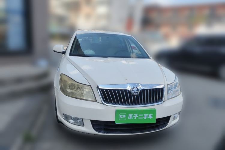 Used Skoda Octavia 2015 Classic Model 1.6L Automatic Yijie Version Front