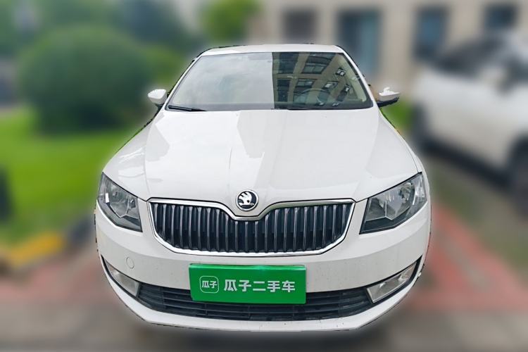 Used Skoda Octavia 2015 1.6L Automatic Yijie Edition Front