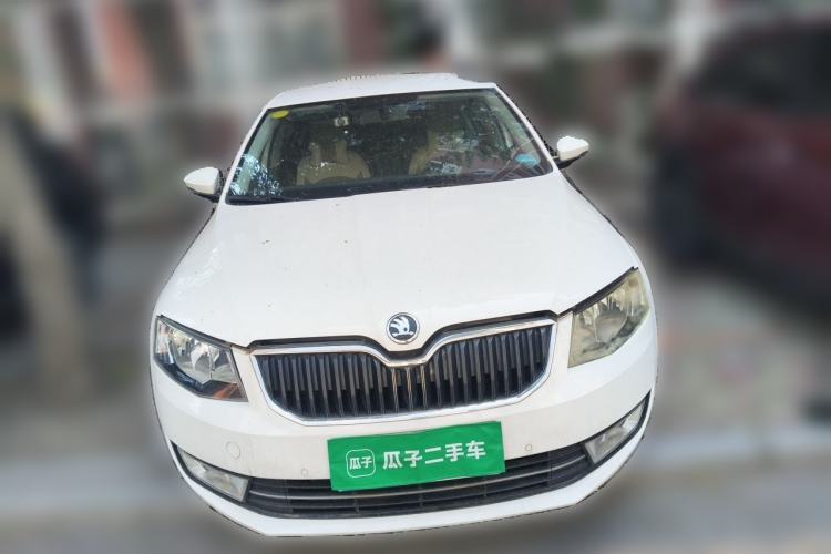 Used Skoda Octavia 2015 1.6L Automatic Yijie Edition Front