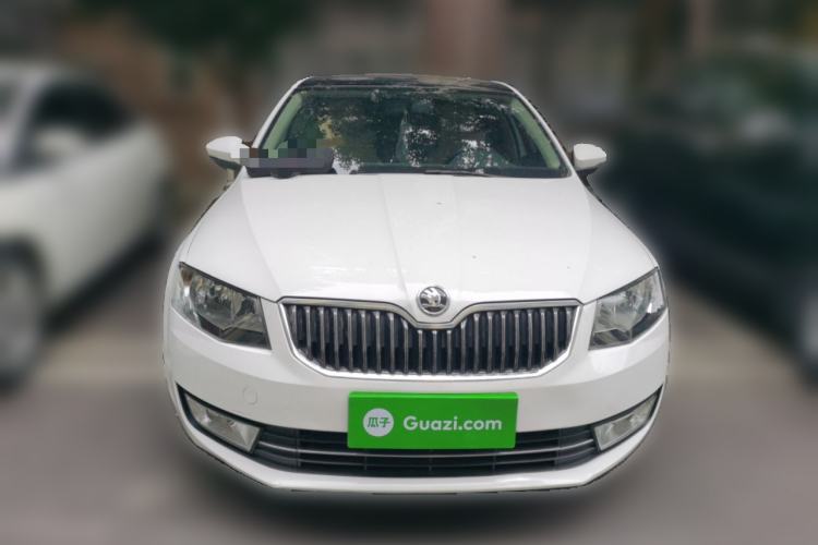 Used Skoda Octavia 2015 1.6L Automatic Yijun Edition Front
