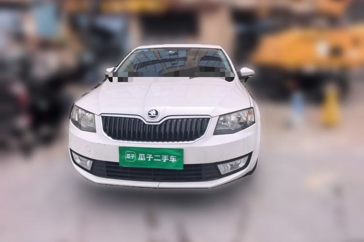 Used Skoda Octavia 2015 1.6L Manual Eado Edition Front