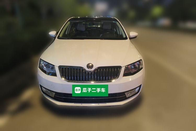 Used Skoda Octavia 2015 1.6L Automatic Yijun Edition Front